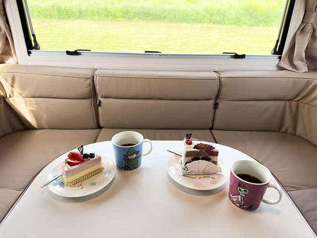 キャンピングカーレンタルヨセミテリビング